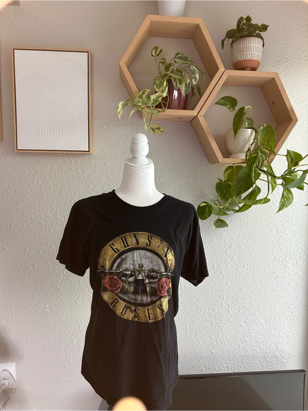 Woman’s Guns N’ Roses T-Shirt